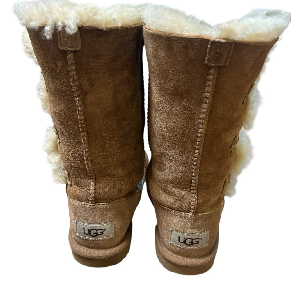 Ugg girls Bailey triple button tan suede boots size 13 fur lined waterproof tall - Picture 2 of 6
